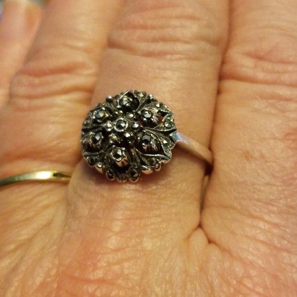 None Jewelry - Silver ring with marcasite crystals ...size 9